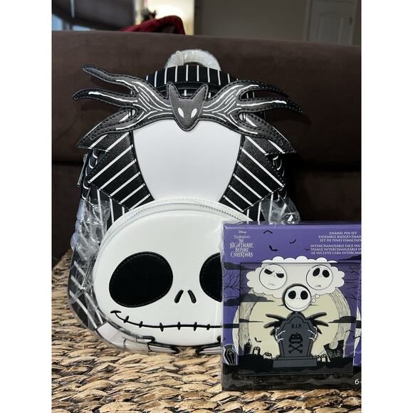 Loungefly The Nightmare Before Christmas Headless Jack Mini Backpack Pin - Picture 1 of 8